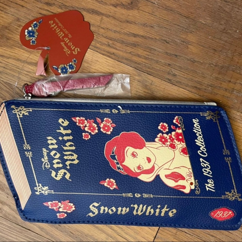 Small Disney Snow White makeup bag from Besame Cosmetics.